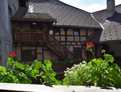 Schattenburg Blick in den Innenhof