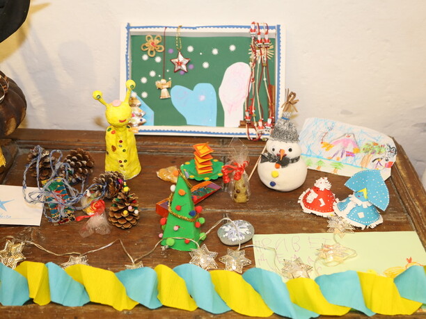 Zeichnungen und Basteleien der Kinder Kinder-Fest im Schattenburg-Museum