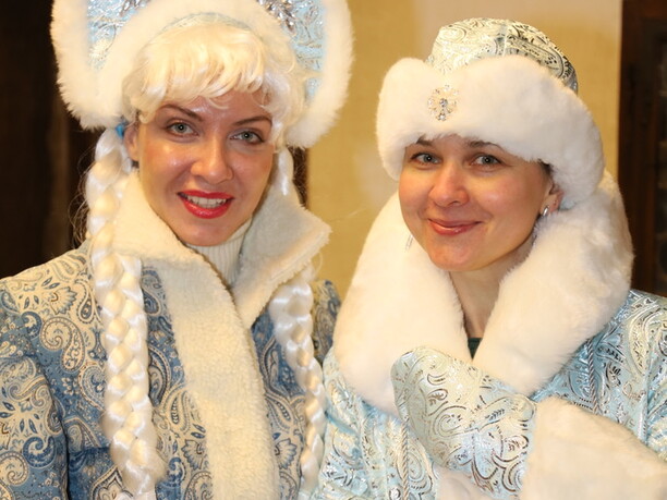 Die Besucher konnten sich als Sniguratschka verkleiden Fest für die ganze Familie auf der Schattenburg