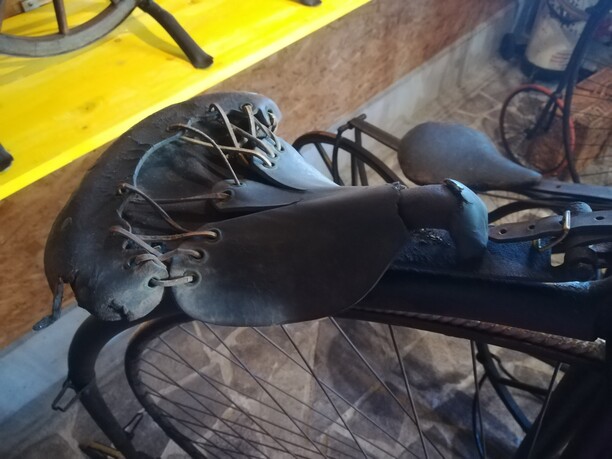 Historischer Sattel Hochrad Historischer Sattel Hochrad