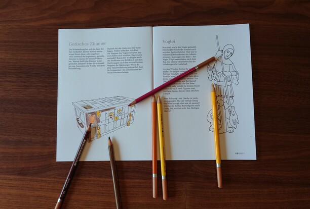 Familienführer und Malbuch Schattenburg